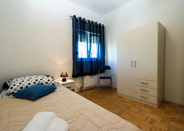 Iva דירה זאדאר